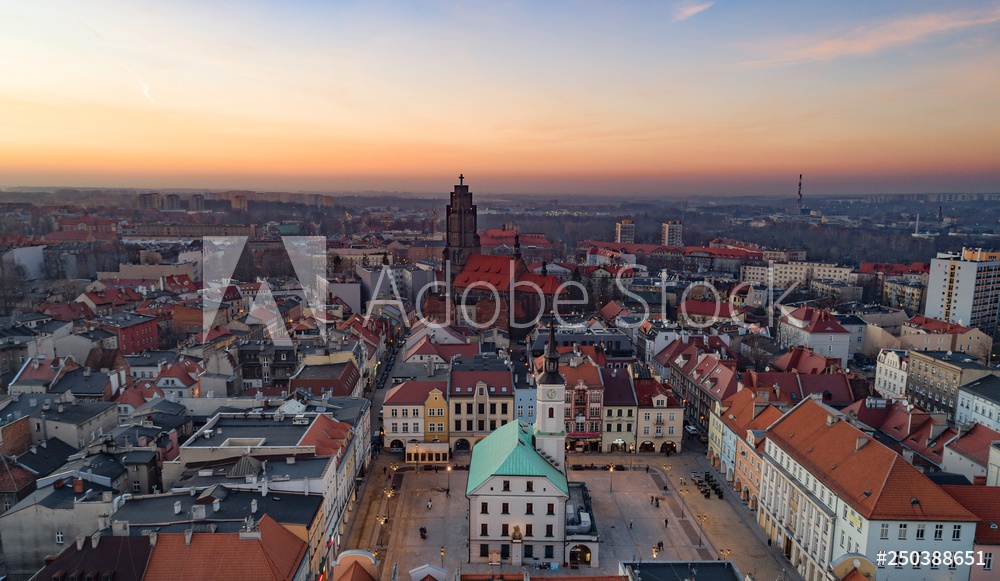Obraz na płótnie Drone view on town hall on Gliwice market square w salonie