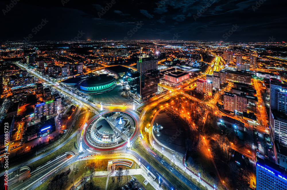 Nocna panorama Katowic - dynamiczny widok na oświetlone centrum miasta