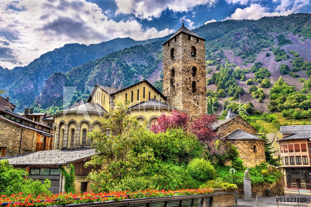 Obraz na płótnie Kościół Sant Esteve w Andorra la Vella, Andora | fotoobraz w salonie